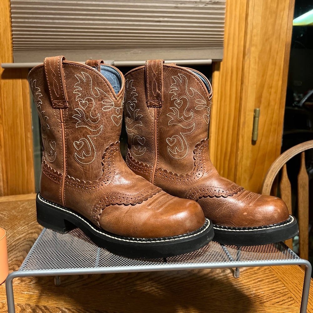 Ariat Fatbaby Women's Western Boots Saddle Brown Leather 14930 Size 8B Mid Calf
